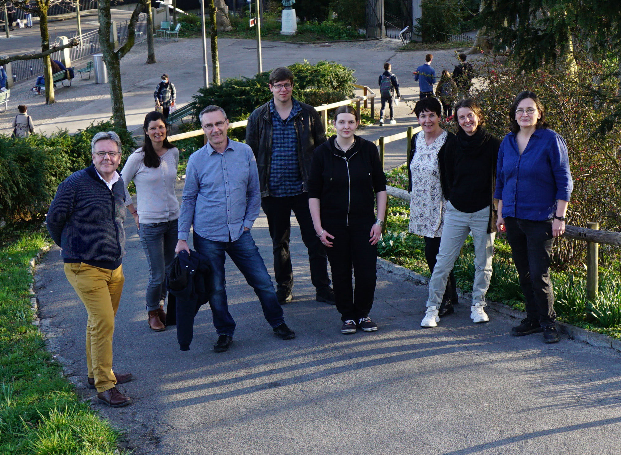 Foto dei collaboratori dell’IRMS, Berna (Marzo 2021). Da sinistra a destra: Lorenzo Fedel, Fanny Puthod, Michael Nick, Jonas von Felten, Margareth Warburton, Anne-Francine Auberson, Sonya Luyet, Rahel C. Ackermann. Immagine: © 2021 IRMS